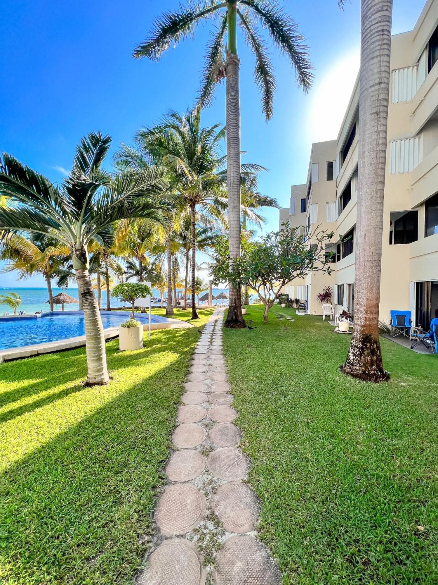 Bello Mar De Cancun, Beautiful 2Br 2Ba Condo Overlooking Beach Spectacular View! Exterior photo